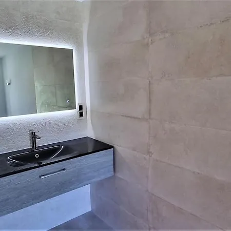 Magnifique Propriete, 5 Suites, 2 Piscines * カーニュ・シュル・メール