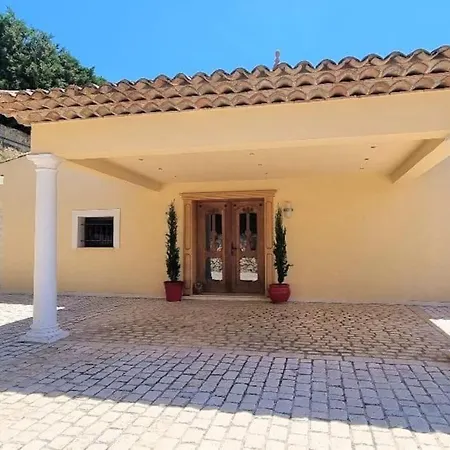 Apartment Magnifique Propriete, 5 Suites, 2 Piscines