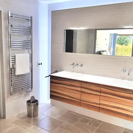 Apartment Magnifique Propriete, 5 Suites, 2 Piscines